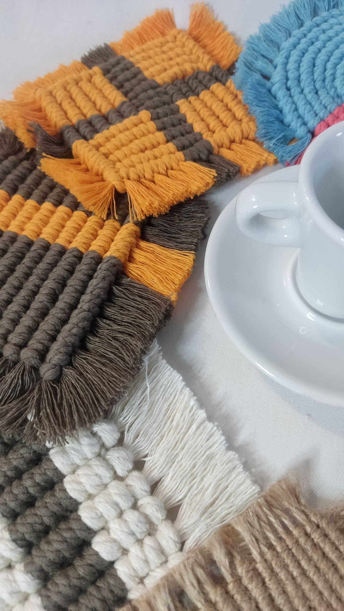 Pero...¿Qué son las Manualidades? 12 Portavasos en macramé